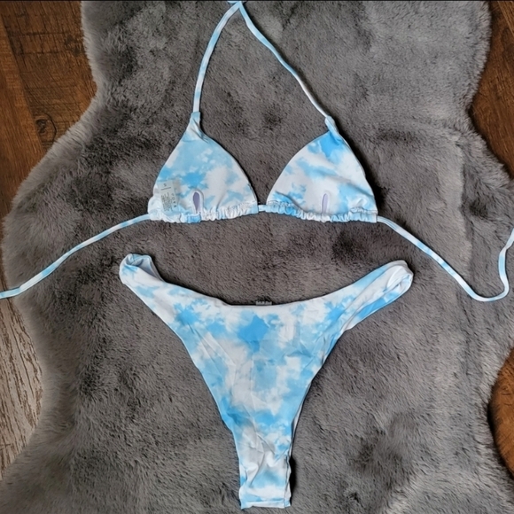 Triangle Tie Dye 3 Piece Bikini Set with Skirt Swimsuit - Picture 6 of 7